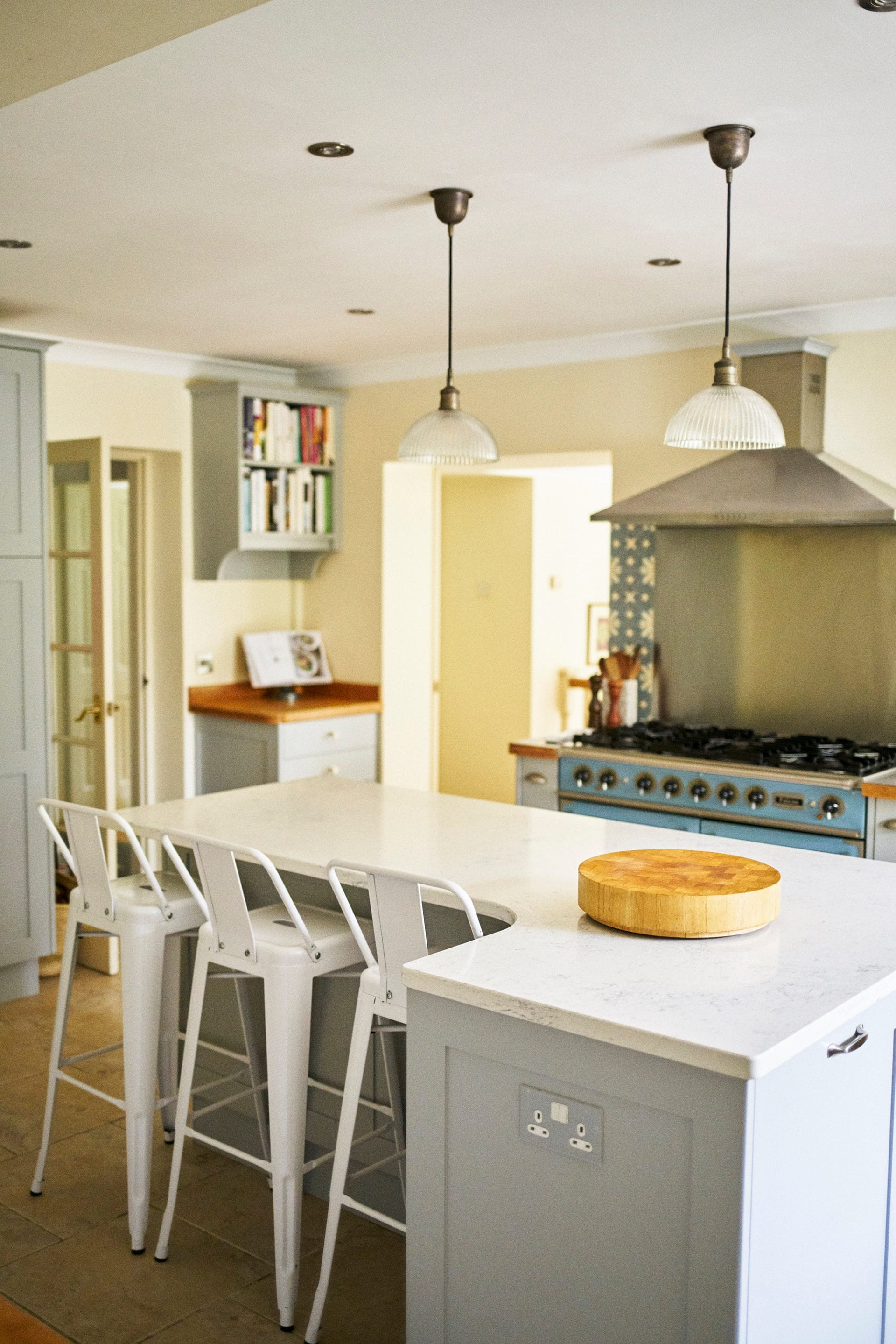 shaker kitchen stools