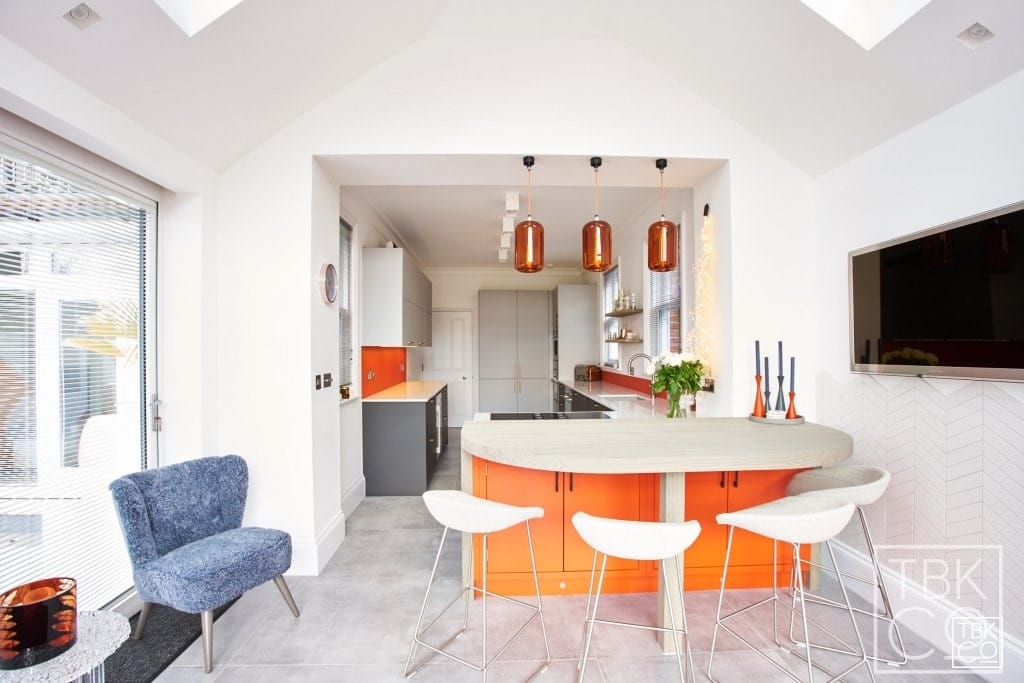 Vibrant Accent Coloured Kitchen